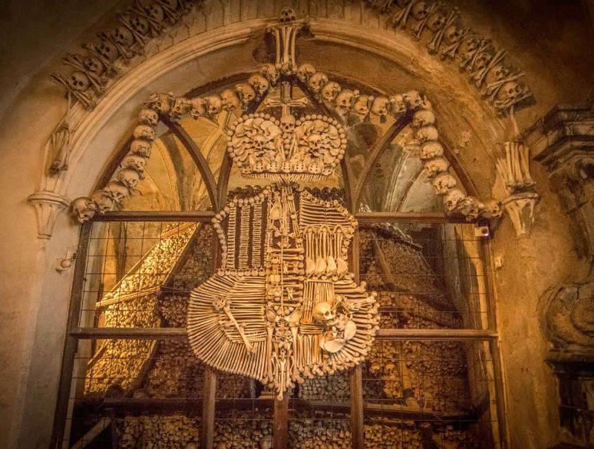 prague bone church