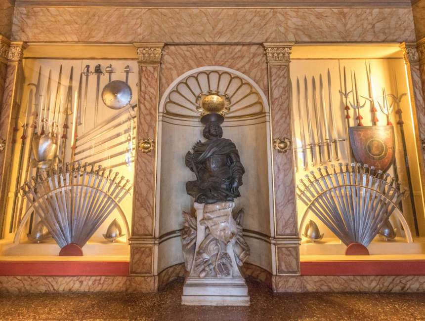 weapon chamber venetian doge's palace